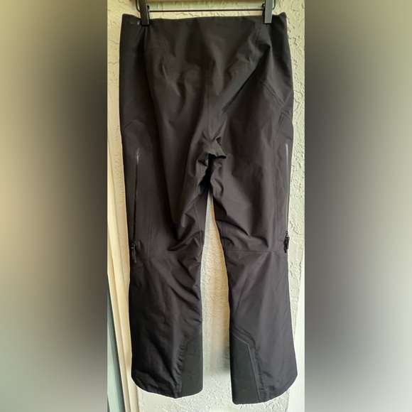 Arc'teryx Pants - Arc'teryx Women's Black Ski Pants-